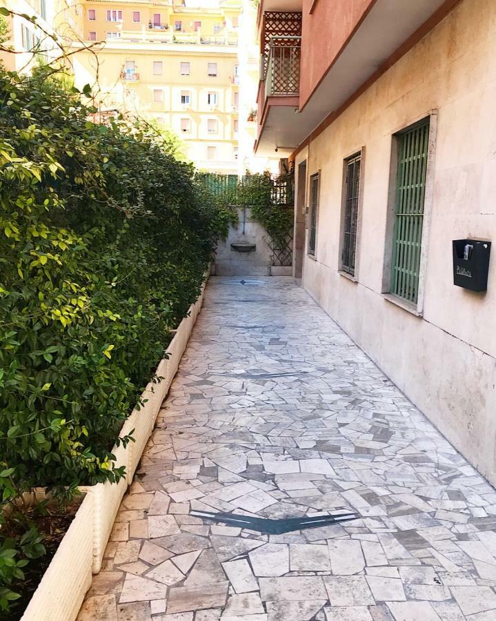 B&B Dea Flora Roma Buitenkant foto